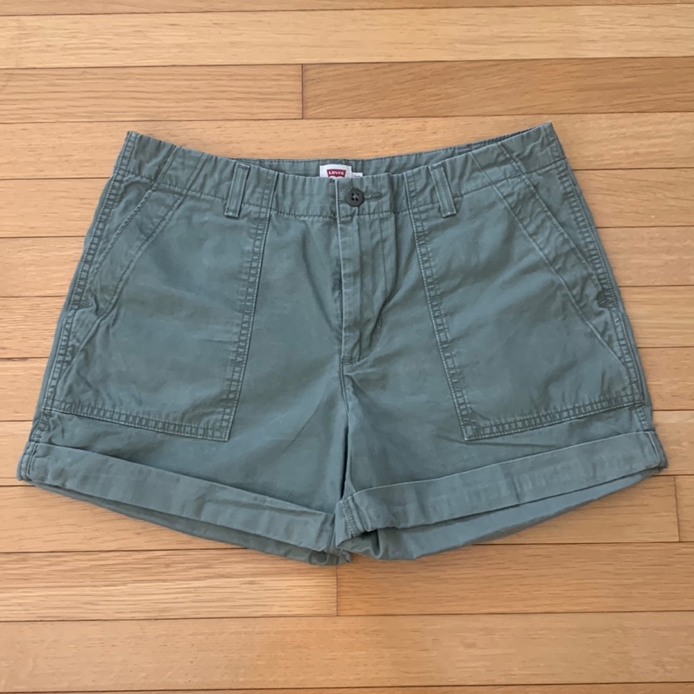Levi’s shorts